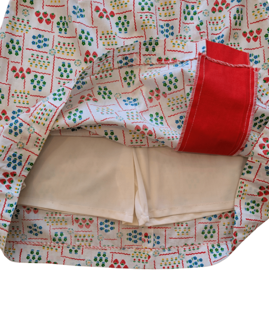 Vintage Strawberry/Floral Skort - 26-27"W