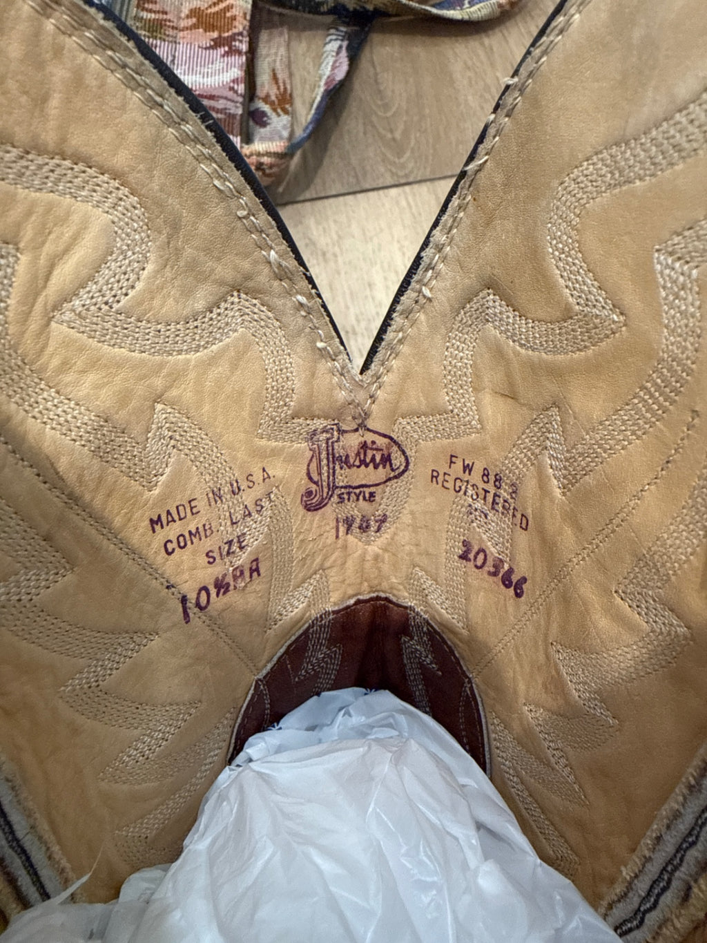 Justin Cowboy Boots - 10.5