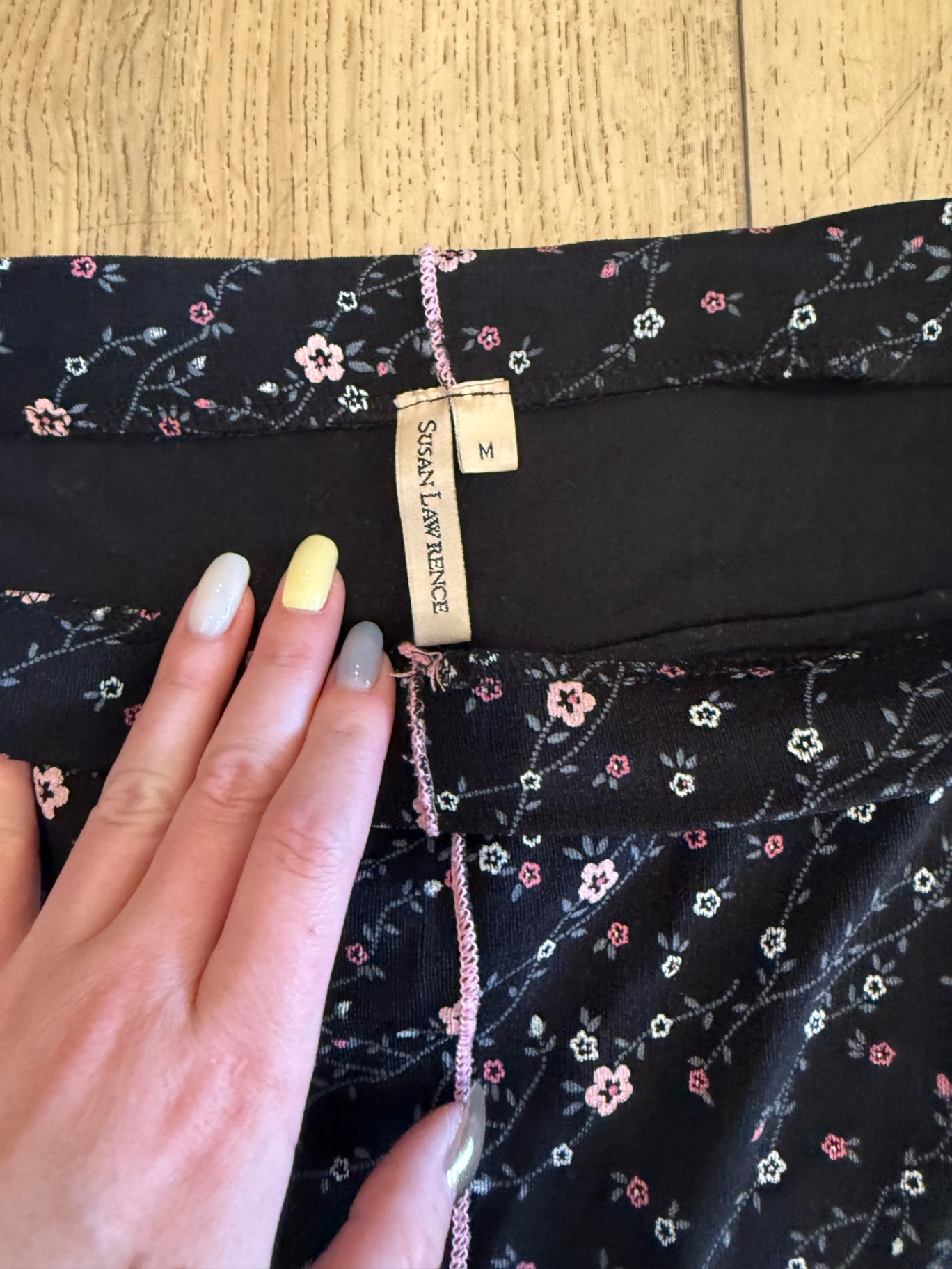 Black Floral Skirt — M